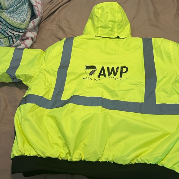 HiVizGard Safety Jacket - Picture 2 of 3